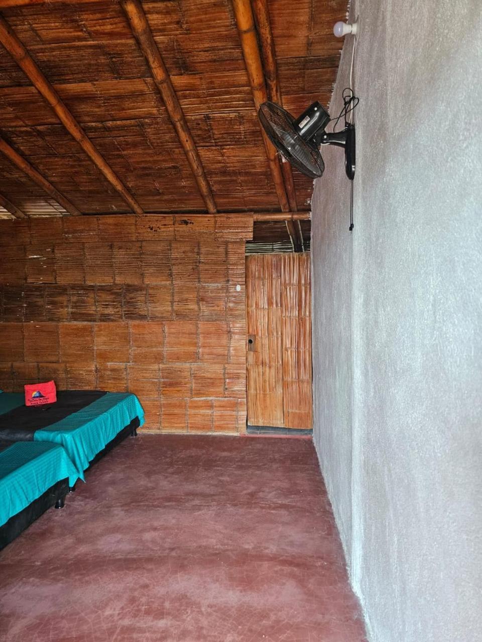 Estadero Los Hoyos Villavieja Exterior photo